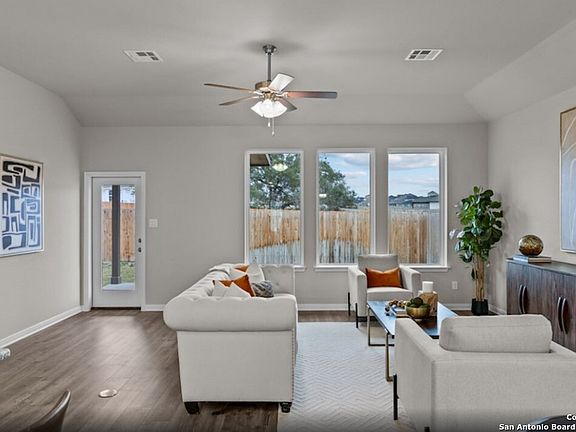 3rd image of 2537 Seabream Drive