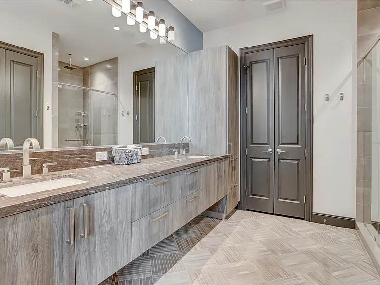 1211 Caroline St #1706 — Photo 14