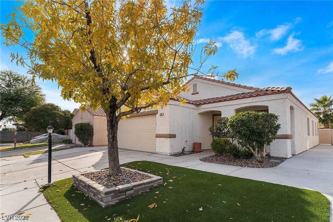 325 Searchlight Dr, Las Vegas, NV 89110 Zillow