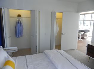 345 E Wacker Dr APT 802, Chicago, IL 60601
