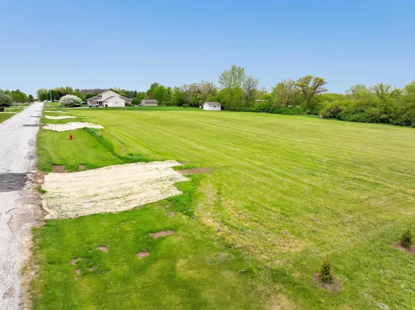 Edmund Rd #1, New Franken, WI 54229