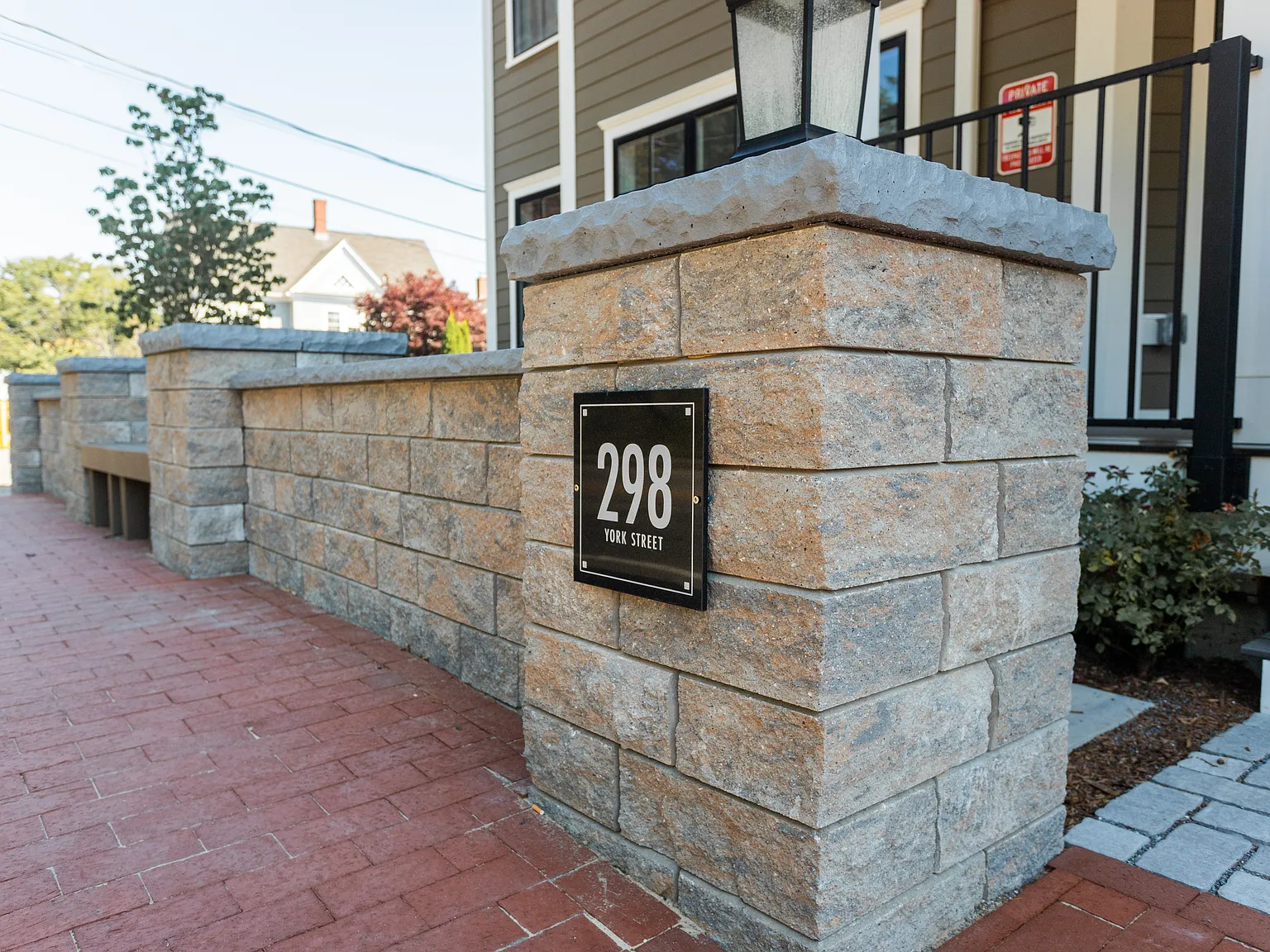 1 bed, 685 sqft, $2,300 — Photo 2