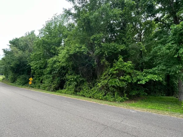 0 McKay Dr, Columbus, MS 39702