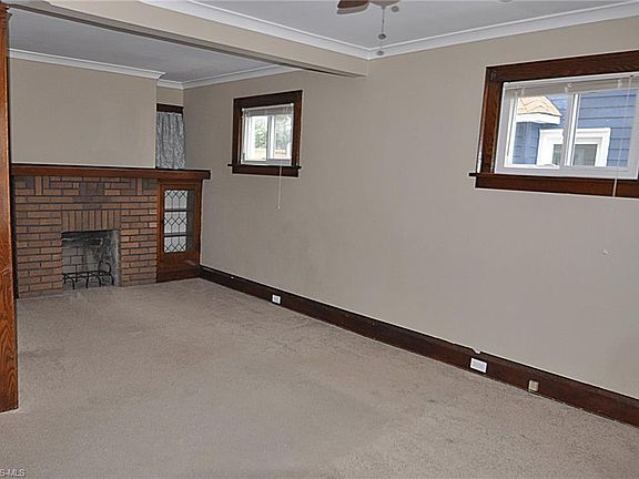 4th image of 2096 Elbur Ave