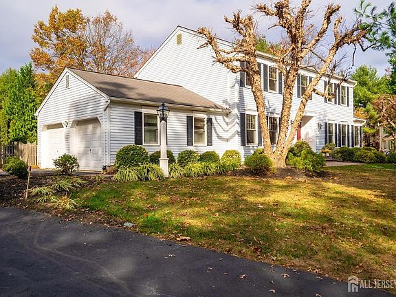 2nd image of 25 Westminster Dr