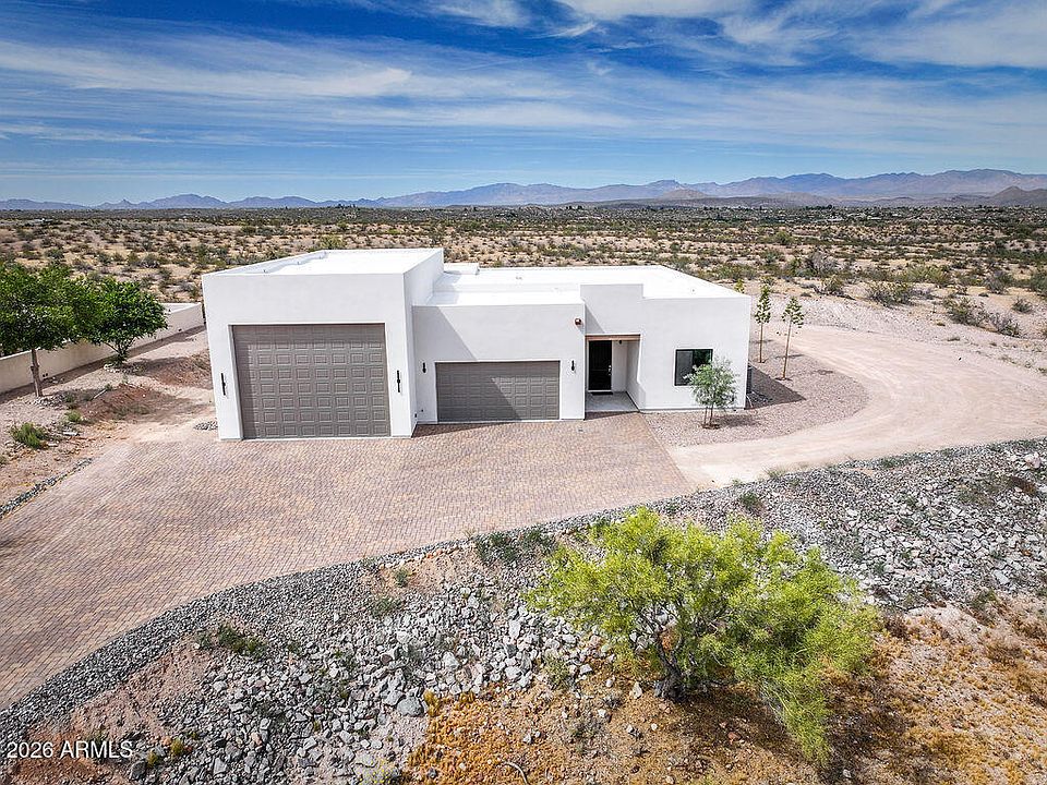 1st image of 2430 LUPINE Lane