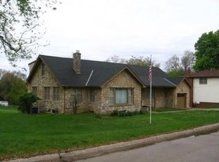 2003 Grandview Ave, Bellevue, NE 68005