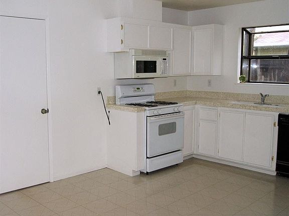 2nd image of 8077 Grandstaff Dr