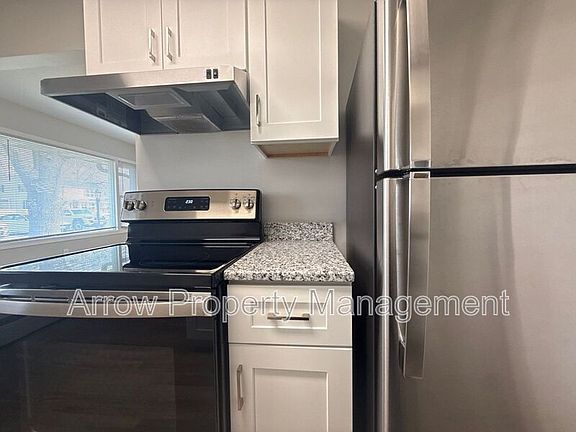 5th image of 407 H St Building 24-6