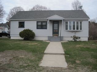 44 W Mountain Rd, Corinth, NY 12822