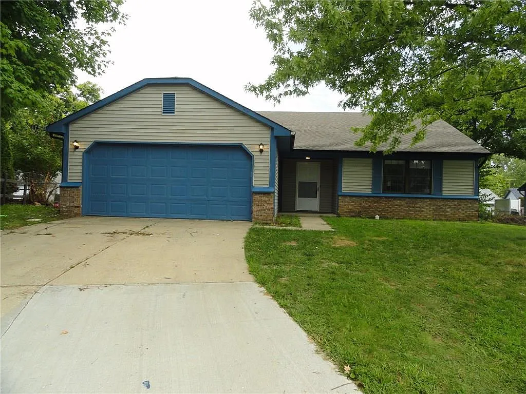 4812 Carlsbad Cir photo 1
