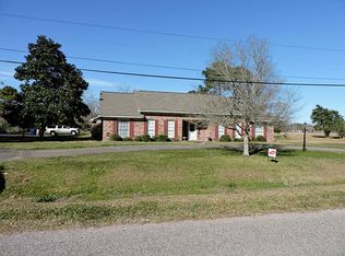 38 Perthuis Farms Rd, La Marque, TX 77568