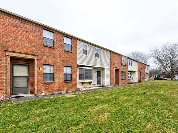 2nd image of 321 Northgate Ct #B