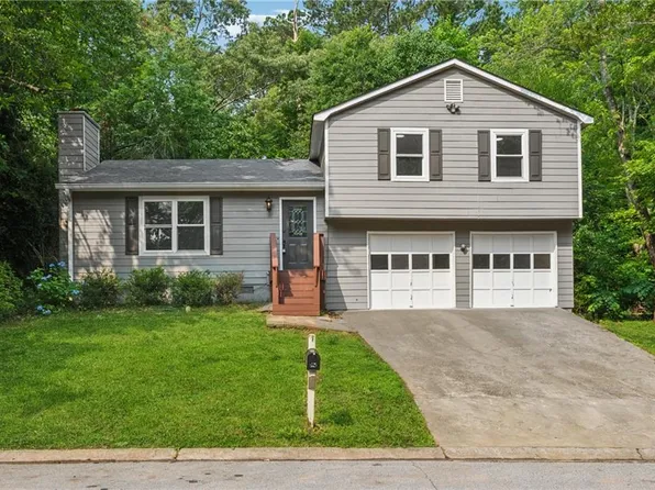 3919 Valley Brook Rd, Snellville, GA 30039