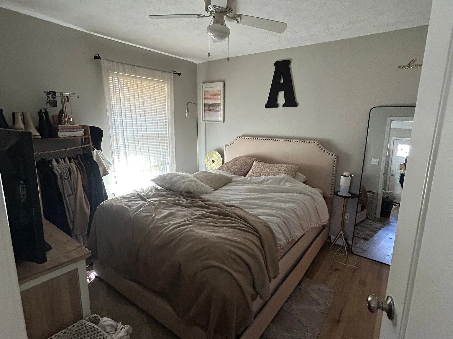1 bed, 375 sqft, $800 — Photo 3