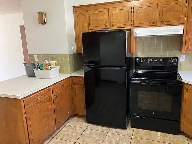 308 Hamlin St #B — Photo 9