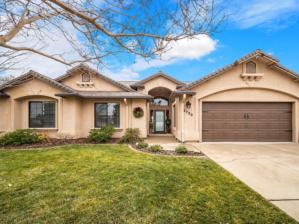 1st image of 2723 Blue Bell Dr