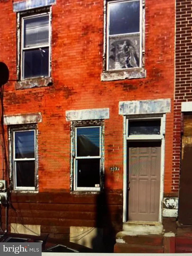 1305 W Clearfield St photo 1