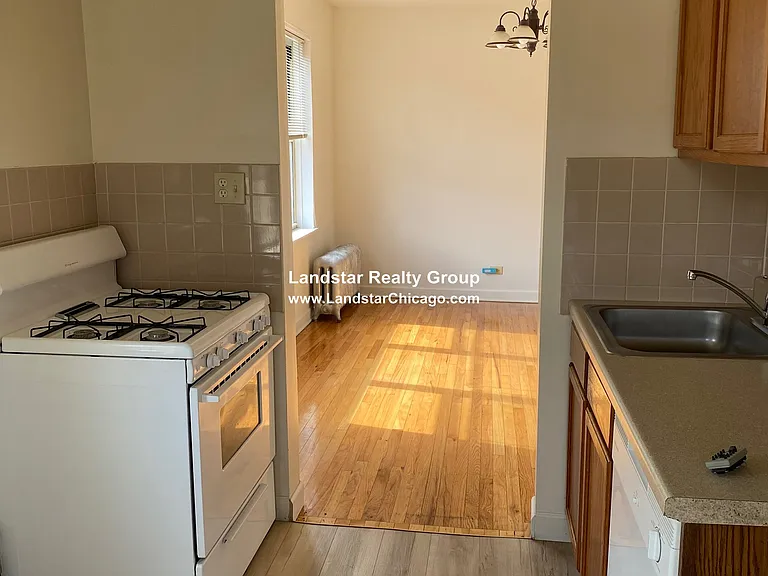 3848 W Ainslie St #2 — Photo 6