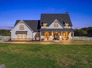 28 Ravenfield Rd, Taylorsville, GA 30178