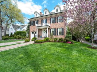 38 Forest Lane, Bronxville, NY 10708