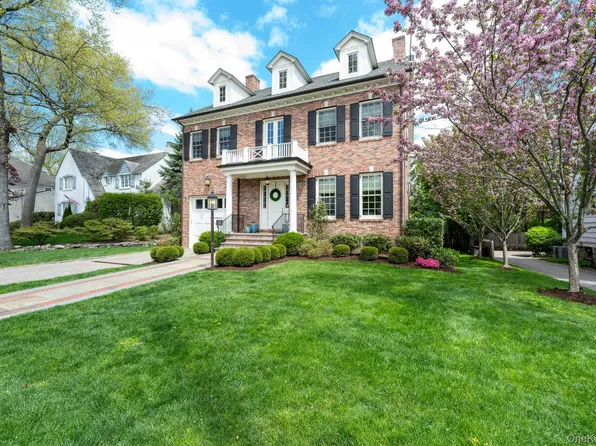 38 Forest Lane, Bronxville, NY 10708
