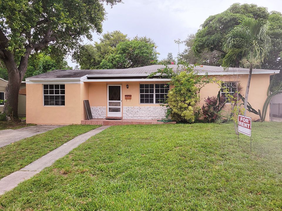1st image of 1325 NE 133rd St