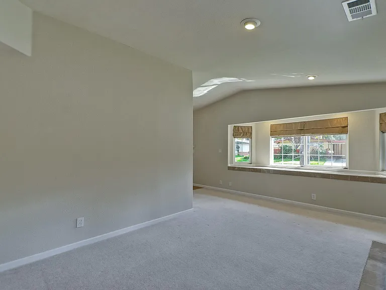 18701 Newsom Ave — Photo 7