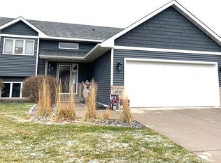 4050 Starling Dr, Hastings, MN 55033