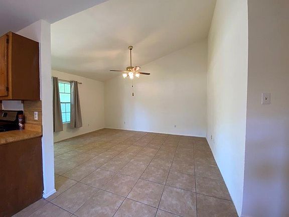 4th image of 11902 Sunhillow Bnd #B