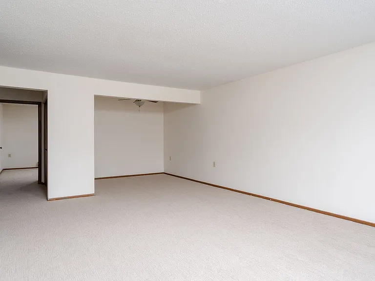 Woodcrest Townhomes — Photo 11