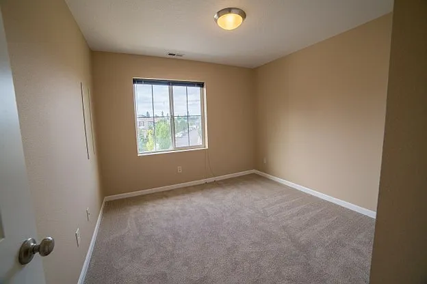 20844 Sister Ln — Photo 10