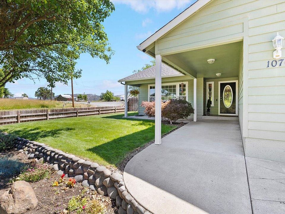 1st image of 1070 Havenwood Dr