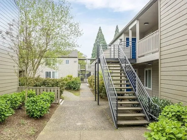 249-Nola Place Apartments