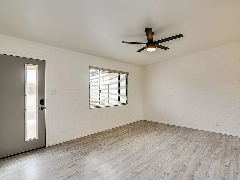 2198 Country Club — Photo 24