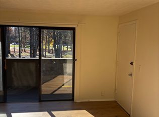 163 Towne House Rd UNIT 163, Hamden, CT 06514