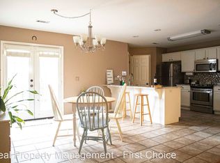 5669 W Reliance St, Fayetteville, AR 72704