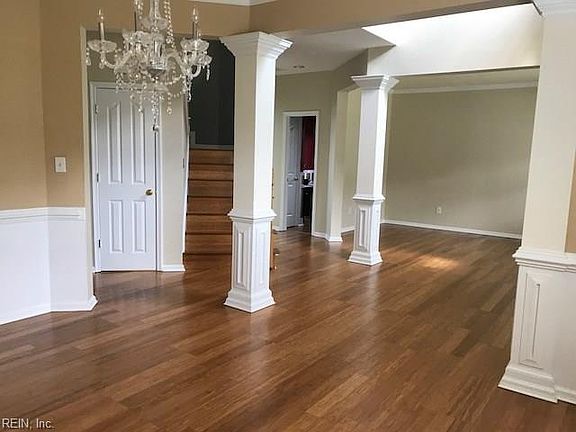 2nd image of 1316 Dominion Lakes Blvd