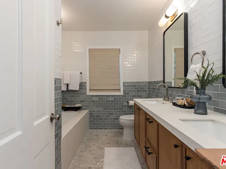 3544 Gardenia Ave — Photo 39