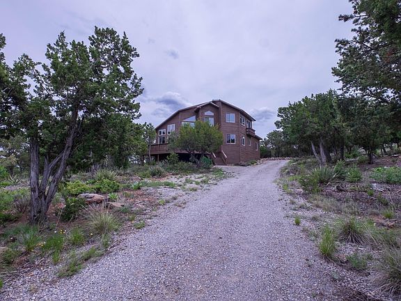 3rd image of 36 Bobcat Hill Trl