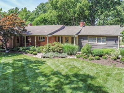 9234 Belinder Rd, Leawood, KS, 66206