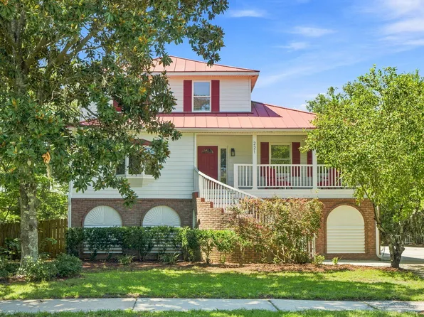 221 Marsh Oaks Dr, Charleston, SC 29407