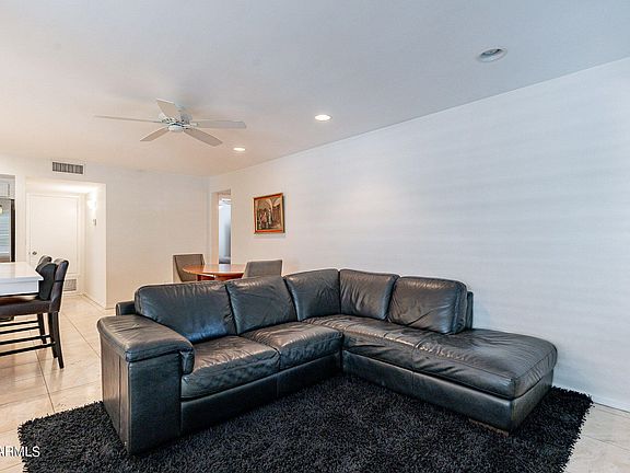 3rd image of 8130 E Del Laton Drive