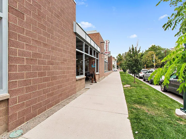855 N Pennsylvania St #415 — Photo 32