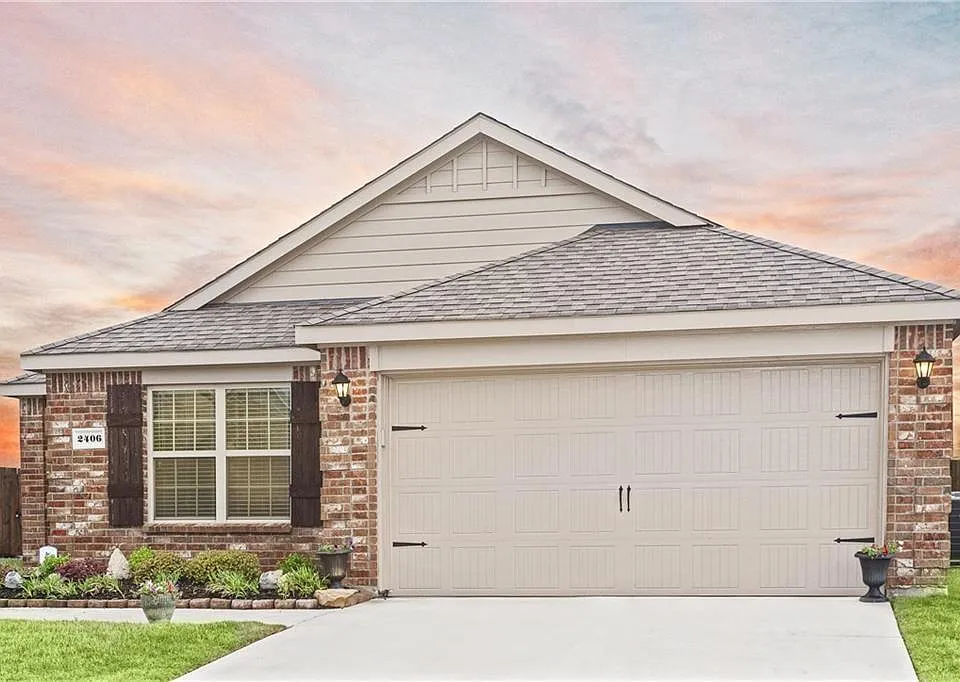 2406 Fall Ct