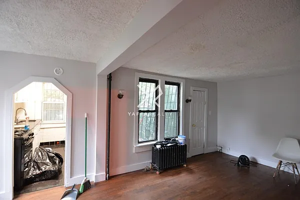 Rented by Yaffa Realty LLC | media 65