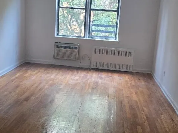 320 East 85th Street image 1 of 12