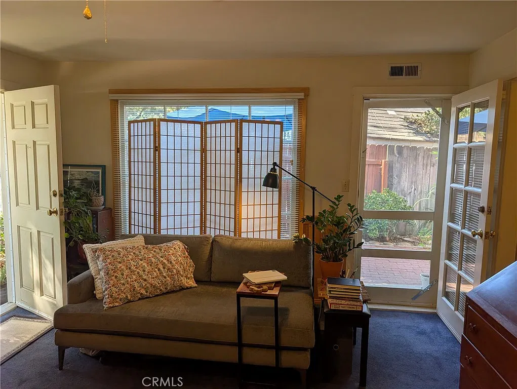 Studio, 500 sqft, $1,450 — Photo 4