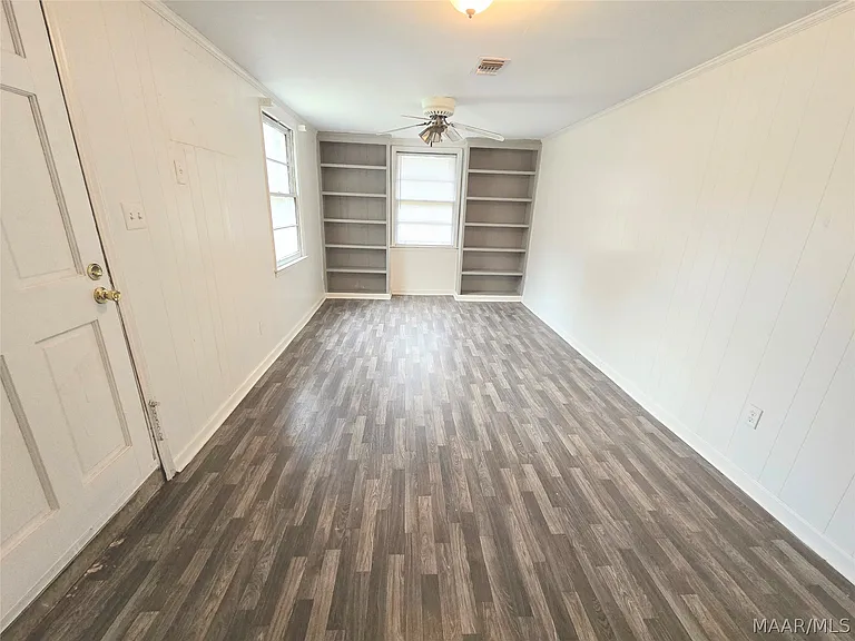 204 W Park Ave — Photo 6