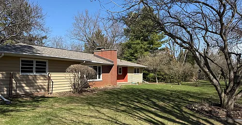 7734 E Rockton Rd Photo 1
